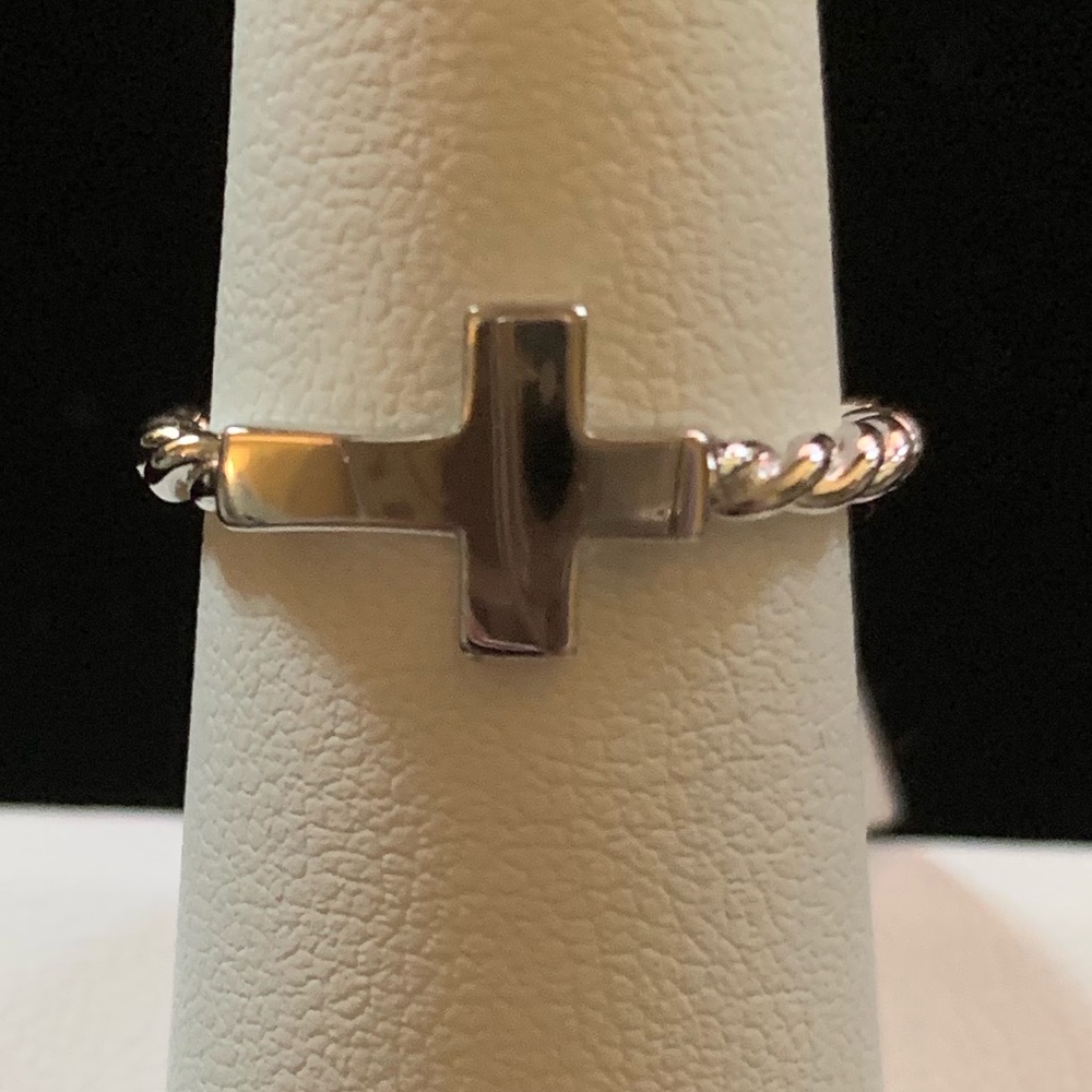 Beautiful 925 Sterling Silver Cross Ring🌸